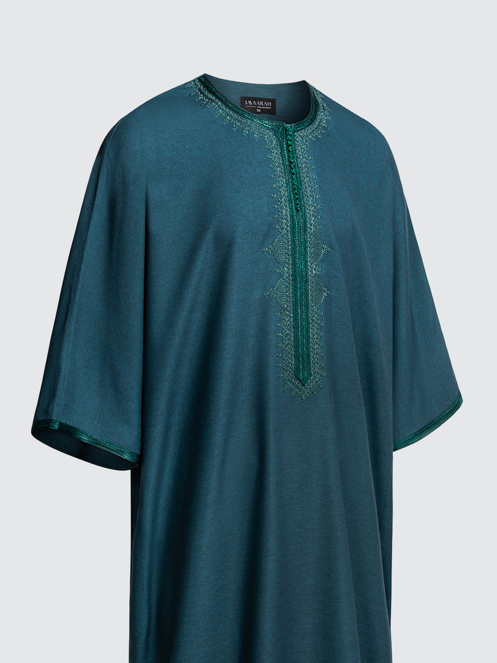 Imaarah Moroccan Short Sleeve Thobe Qasr Emerald Green, angled side view